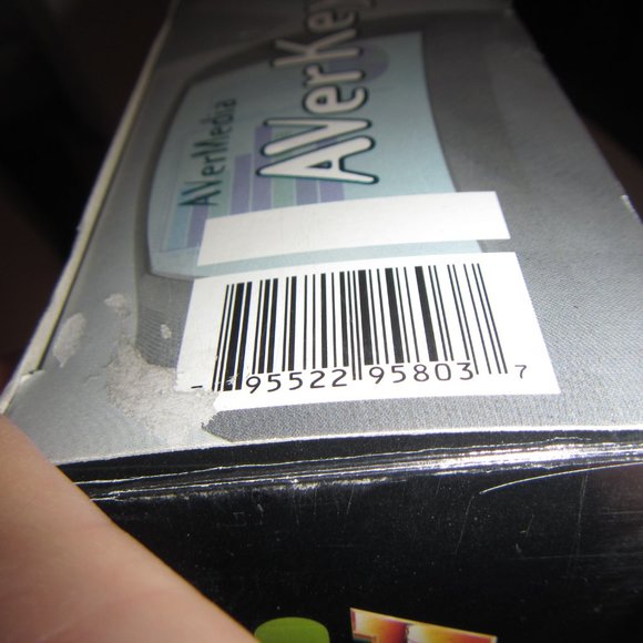 AverMedia AVerKey iMicro PC/Mac-to-TV Video Display Converter - Picture 11 of 12